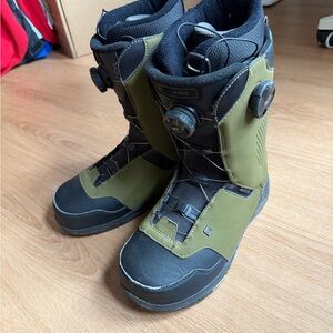 RIDE Lasso Snowboard Boots RD24 - US Size 9; Mondo 27 - Green